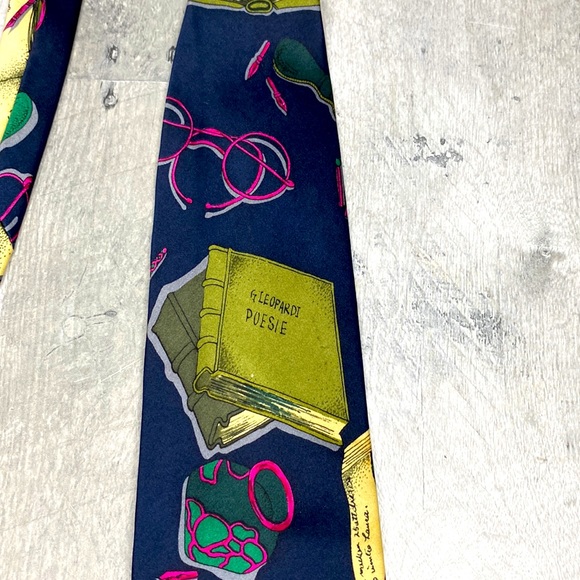 Librarian Tie 100% Silk - Picture 10 of 10